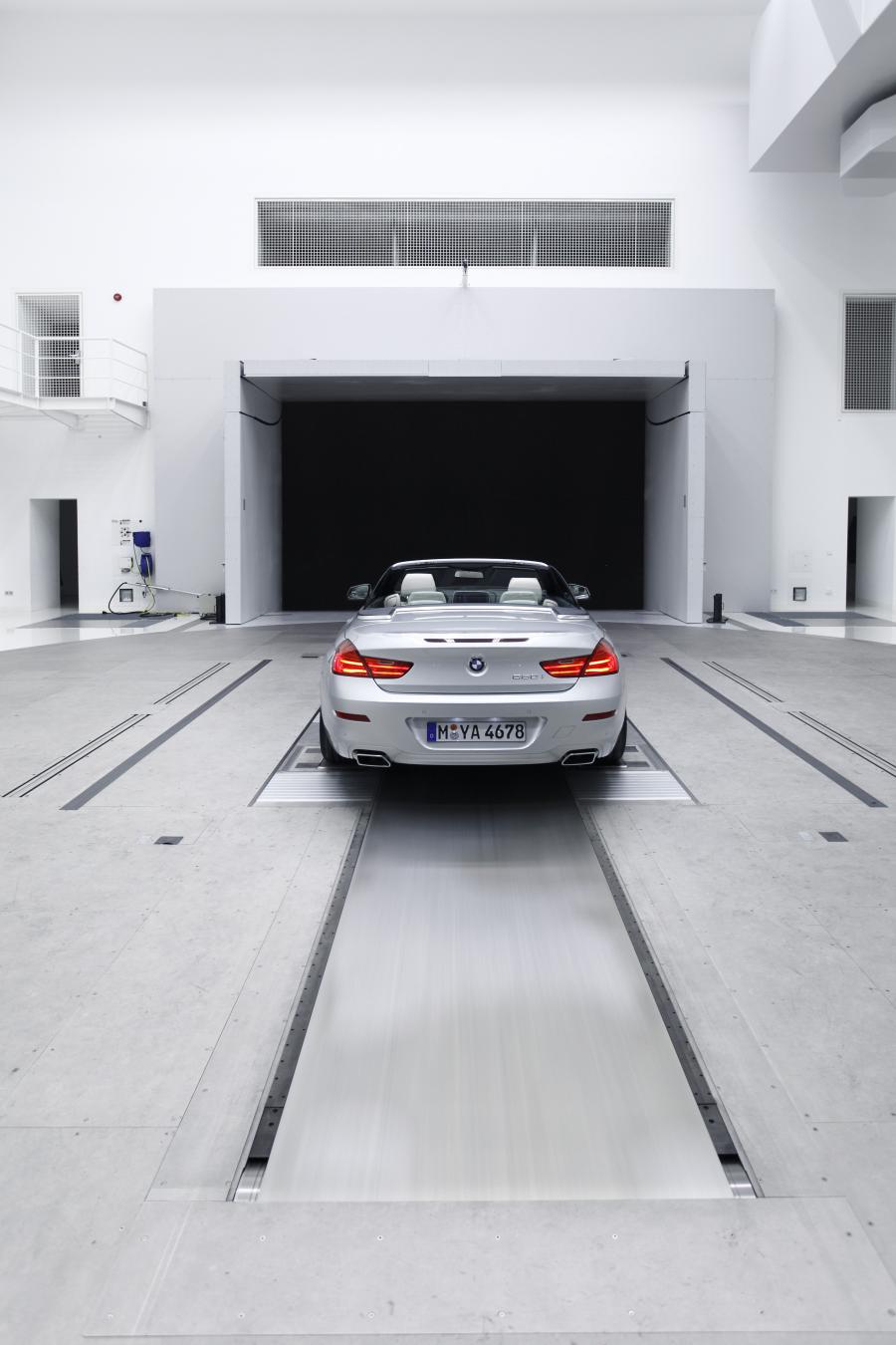  BMW 6-Series Convertible 2011 года  (фото 4 из 320)